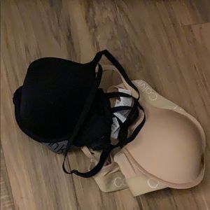 CALVIN KLEIN BRAS (34B)
